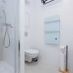 Nesto- Brand New With Free Parking! Bratislava