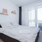 Apartment Nesto- Brand New With Free Parking! Bratislava