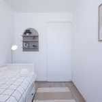 Apartment Nesto- Brand New With Free Parking!
