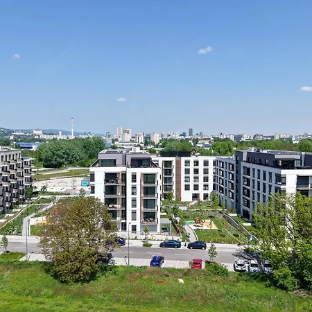 Lägenhet Nesto- Brand New With Free Parking!