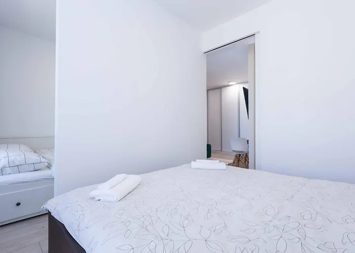 Lägenhet Nesto- Brand New With Free Parking! Bratislava