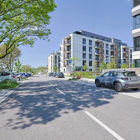 Nesto- Brand New With Free Parking! Bratysława